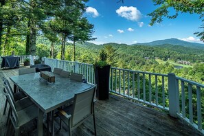 Outdoor dining - Breathtaking Grandfather View has a truly Breathtaking view of Grandfather Mount (Boone)