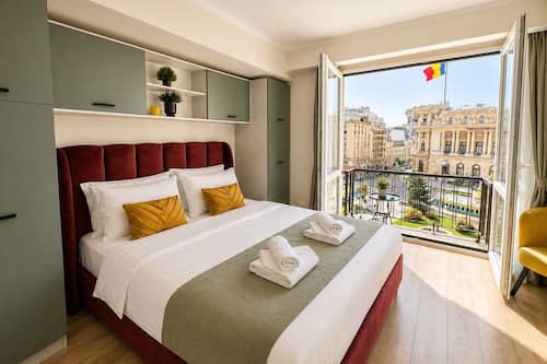 Grand studio, balkon, uitzicht op de stad | Verduisterende gordijnen, een strijkplank/strijkijzer, gratis wifi