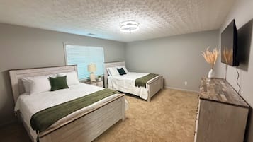 2 bedrooms, desk, iron/ironing board, free WiFi