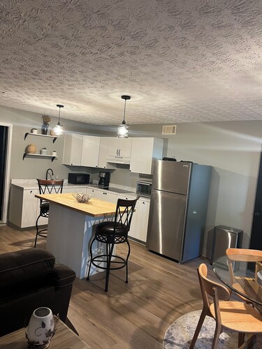 The Porch House is your cozy, modern Southern retreat  in Covington