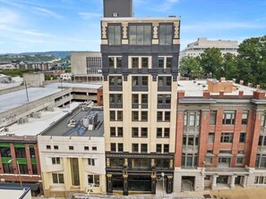 Exterior - Park Hotel 1BR Suite 610 (Chattanooga)