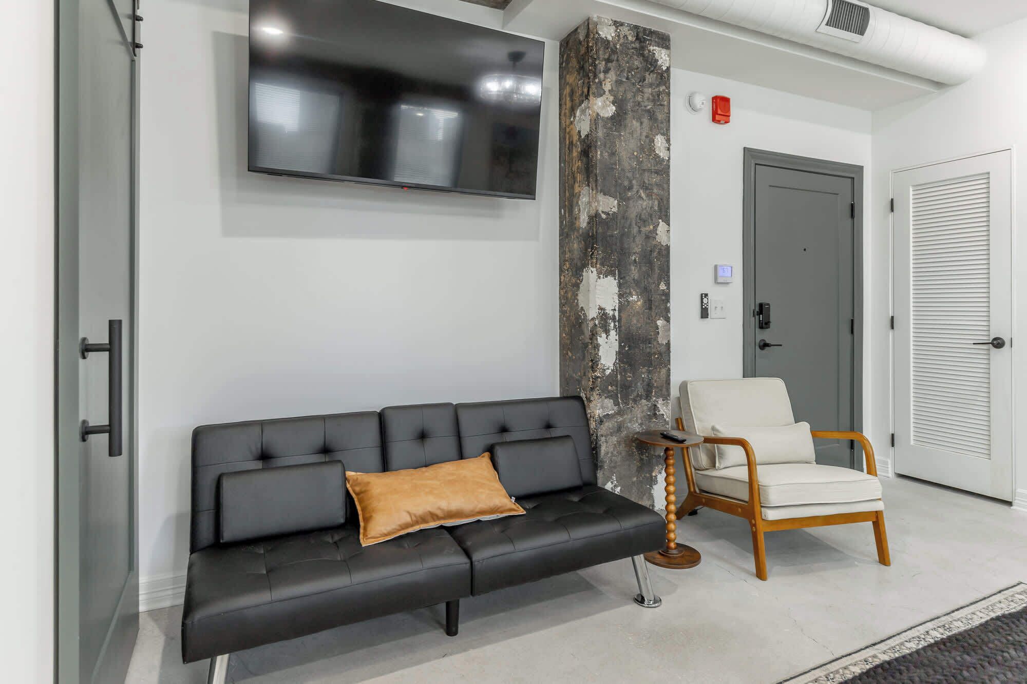 TV, offices
