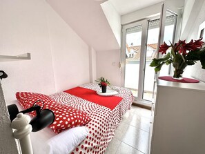 Bügeleisen/Bügelbrett, WLAN, Bettwäsche