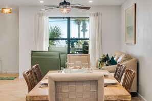 Dining - Unobstructed Gulf Views • Private Beach Access • Completely Remodeled (Destin)