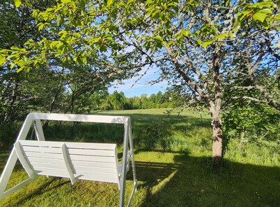 Beautiful vacation home on a large, sunny lot near the lake