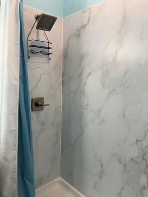 Shower, hair dryer, towels, soap - NEW Marvelous 2-bedroom house with AC in Fly Creek (Oaksville)