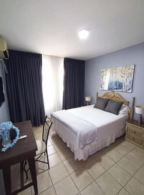 Room - |Your Home Away from Home| Apartment ZonaRío B2 (San Pedro Sula)