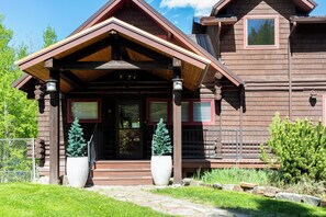 Exterior detail - Whitefish lakefront escape on Skyles Lake w/Hot Tub + Dock (Whitefish)