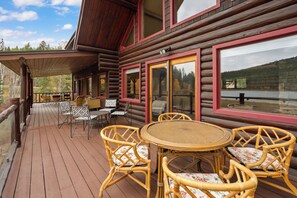 Outdoor dining - Whitefish lakefront escape on Skyles Lake w/Hot Tub + Dock (Whitefish)