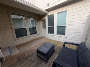 Terrace/patio - Luxury 3BR/3BA Home Near The Woodlands (The Woodlands)