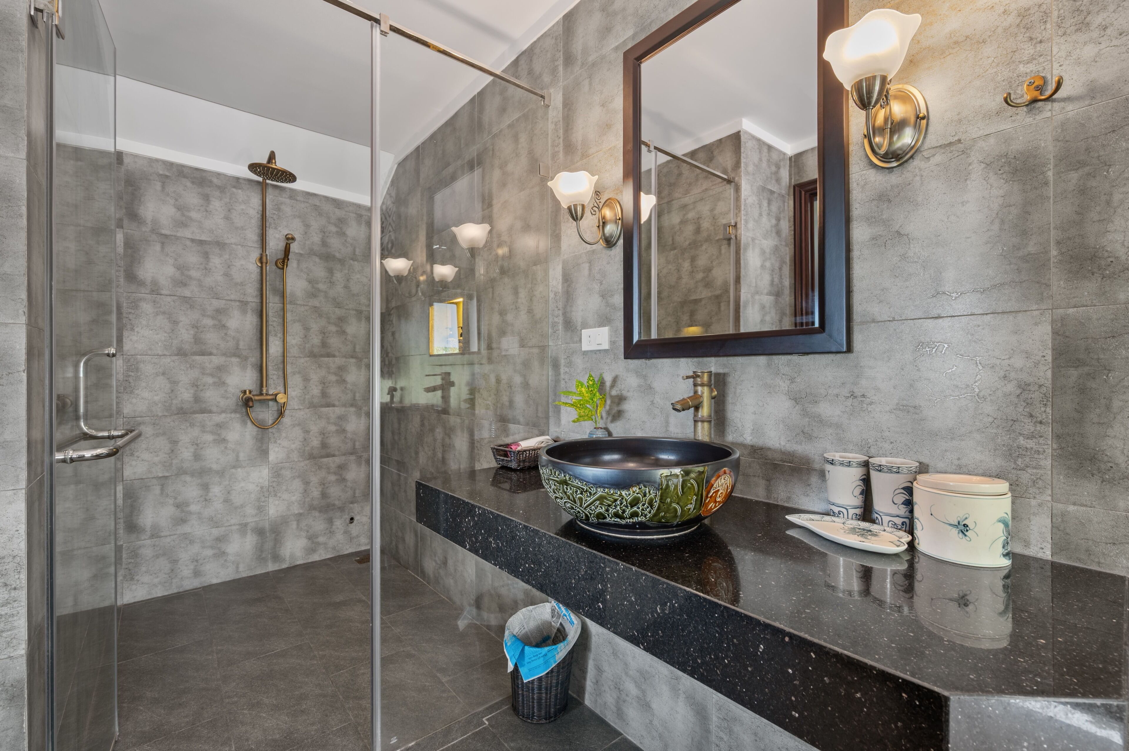 Shower, free toiletries, hair dryer, slippers
