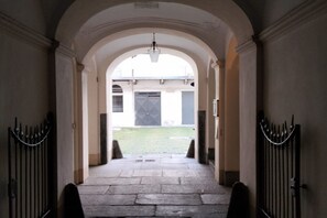 Interior - Studio with Balcony in Quadrilatero + AC & WiFi (Torino)
