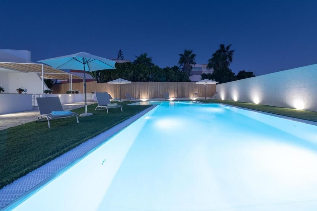 Piscine extérieure (ouverte en saison)