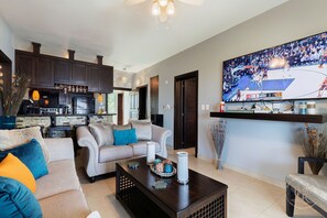 Living area - Modern 2-Bedroom Oceanview Apartment – Playa Alicia (Sosúa)