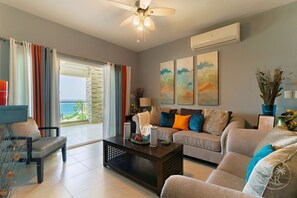 Living area - Modern 2-Bedroom Oceanview Apartment – Playa Alicia (Sosúa)
