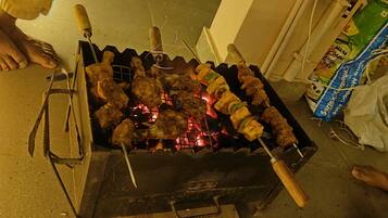 Alimentos y bebidas