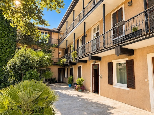 APPARTEMENT T2 TARBES CENTRE