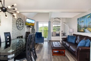 Fernseher, Kamin, Videospiele