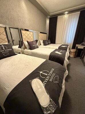 Standard Quadruple Room - Divan Tower Otel (Erzurum)
