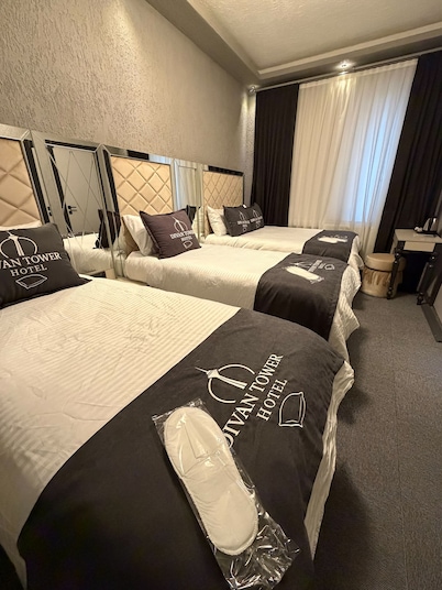 Divan Tower Otel
