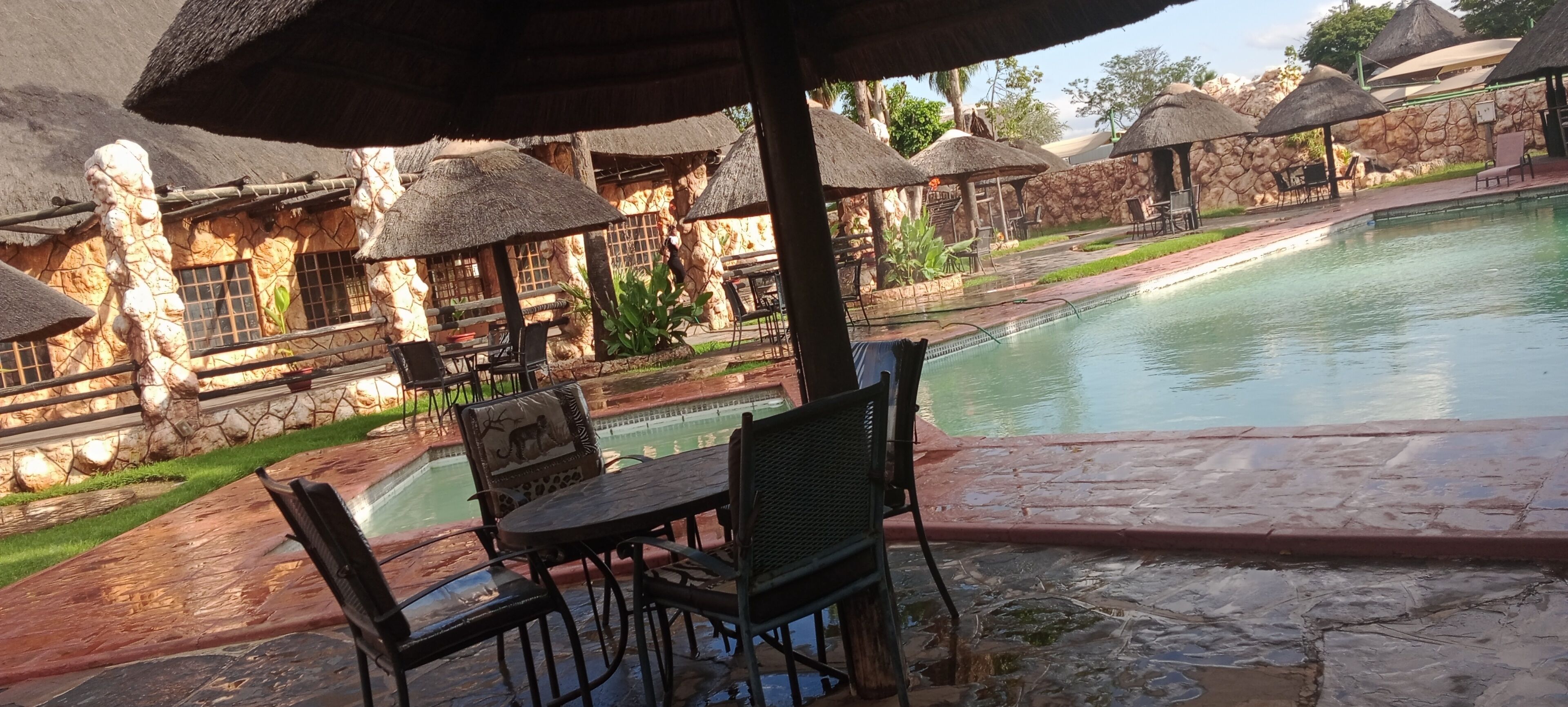 15 outdoor pools