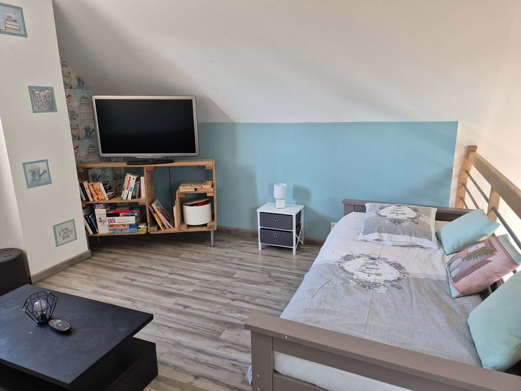 3 chambres, fer et planche à repasser, Wi-Fi, literie fournie