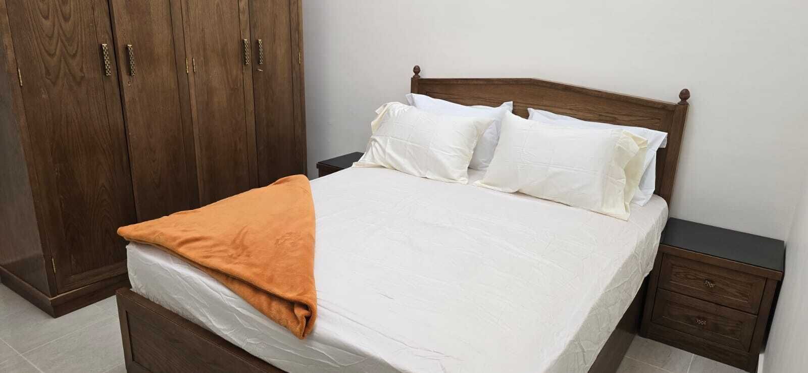 2 soverom og sengetøy