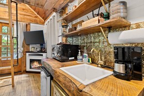 Microwave, stovetop, coffee/tea maker, cookware/dishes/utensils - Gilded Hideaway | Romantic Tiny Cabin in the Woods (Blue Ridge)