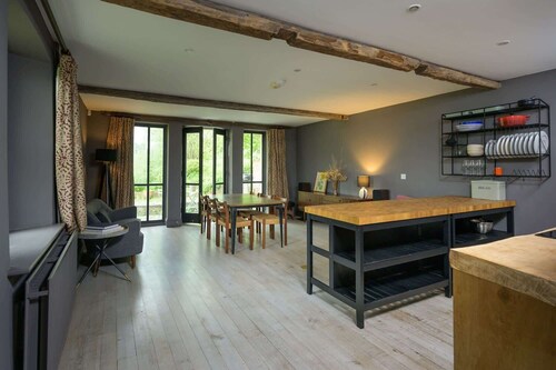 Beautiful Period Cottage nr Frome, Garden, Parking