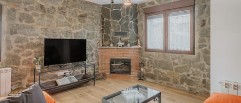Téléviseur, foyer