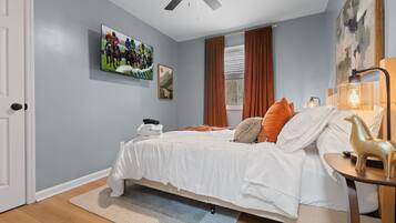 4 bedrooms, iron/ironing board, free WiFi, bed sheets