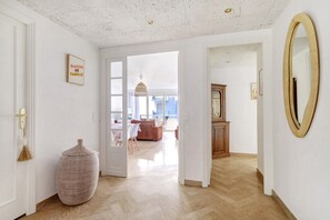 Interior - Juan les Pins Le France 4BR Sea View (Antibes)
