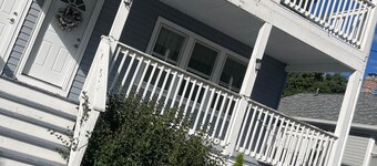 Bear Retreat - 2-bedroom house in Waterbury