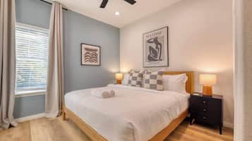 7 Schlafzimmer, Bügeleisen/Bügelbrett, Reisekinderbett, WLAN