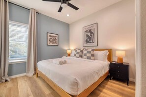 7 Schlafzimmer, Bügeleisen/Bügelbrett, Reisekinderbett, WLAN