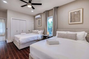 6 habitaciones, tabla de planchar con plancha, cuna de viaje y wifi 