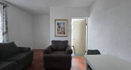 Classic One-Bedroom Apartment W King bed