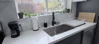The Luxe Studio - Comfortable and Affordable Stay