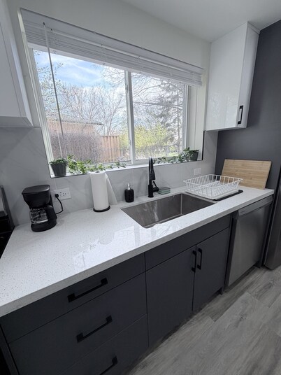 The Luxe Studio - Comfortable and Affordable Stay