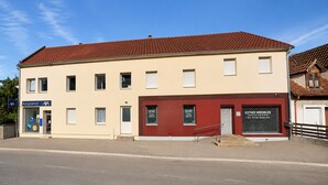 Uklassifisert bilde, 3 av 9, knapp