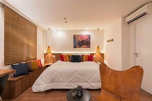 1 habitación, tabla de planchar con plancha, wifi y ropa de cama 