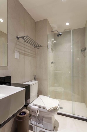 Shower, hair dryer, shampoo - #RD2209 | Cyclinn Vila Olímpia (Vila Olímpia)