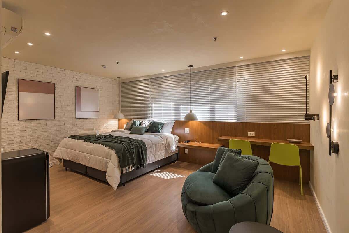 1 bedroom, desk, iron/ironing board, WiFi