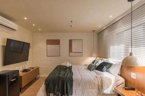 1 bedroom, desk, iron/ironing board, WiFi - #TR508 | Cyclinn Faria Lima Itaim (Itaim Bibi)