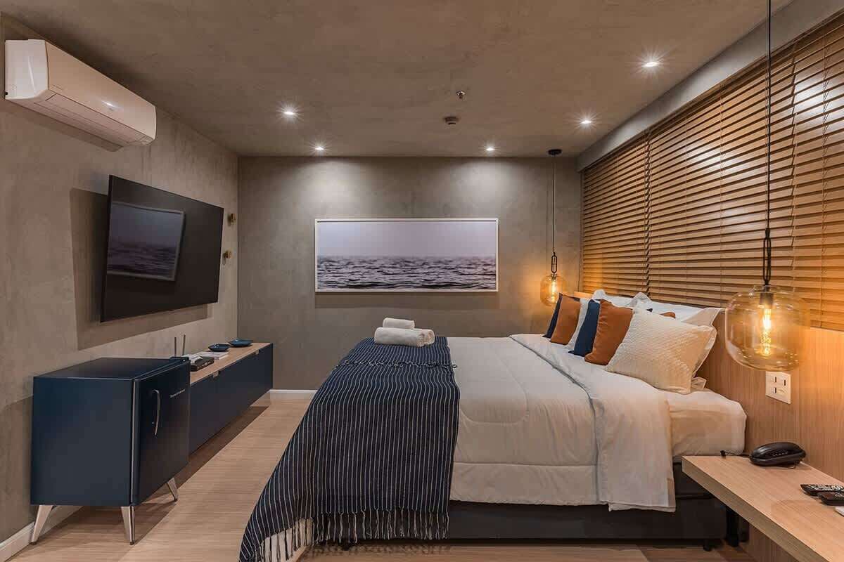 1 bedroom, desk, iron/ironing board, WiFi