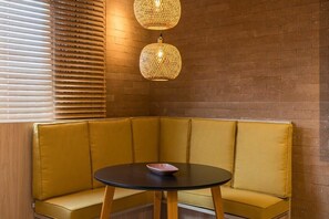 Dining - #BE1902 | Cyclinn Vila Olímpia Berrini (Berrini)