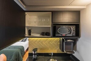 Microwave, coffee/tea maker, cookware/dishes/utensils - #IN1704 | Cyclinn Jesuíno Arruda Itaim (Itaim Bibi)