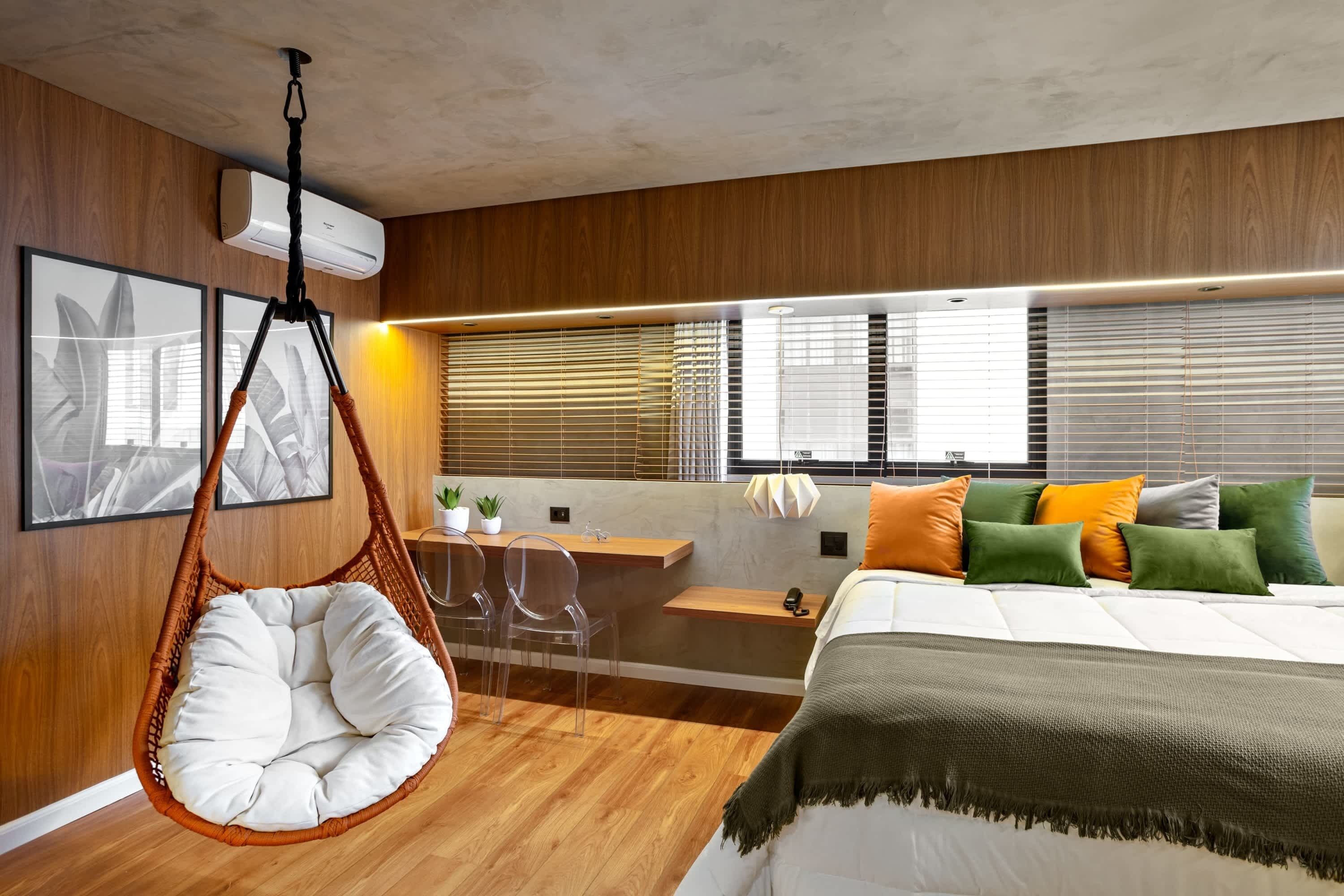 1 bedroom, desk, iron/ironing board, WiFi