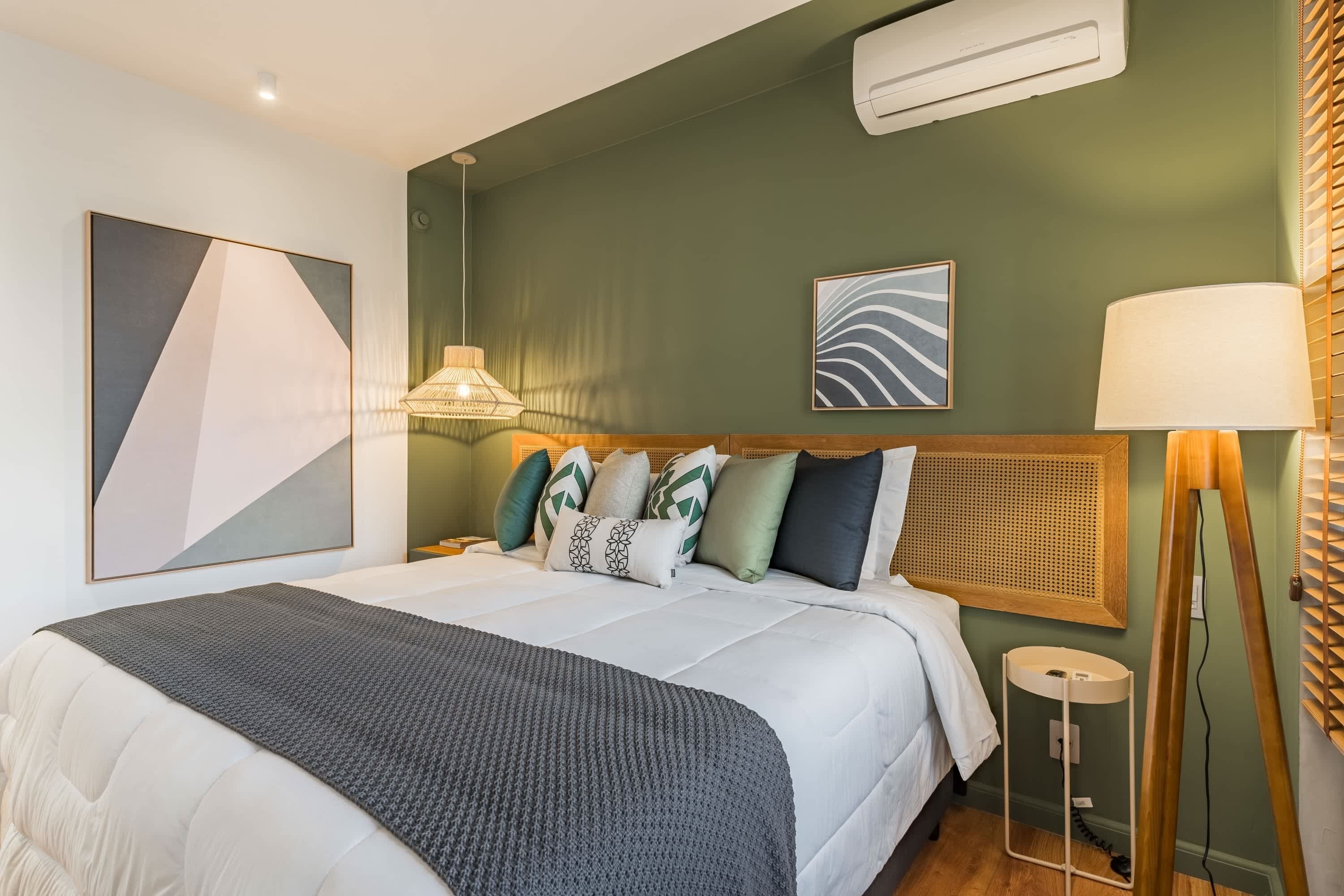 1 bedroom, desk, iron/ironing board, WiFi
