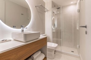 Shower, hair dryer, shampoo - #QL0603 | Cyclinn Faria Lima Pinheiros (Pinheiros)